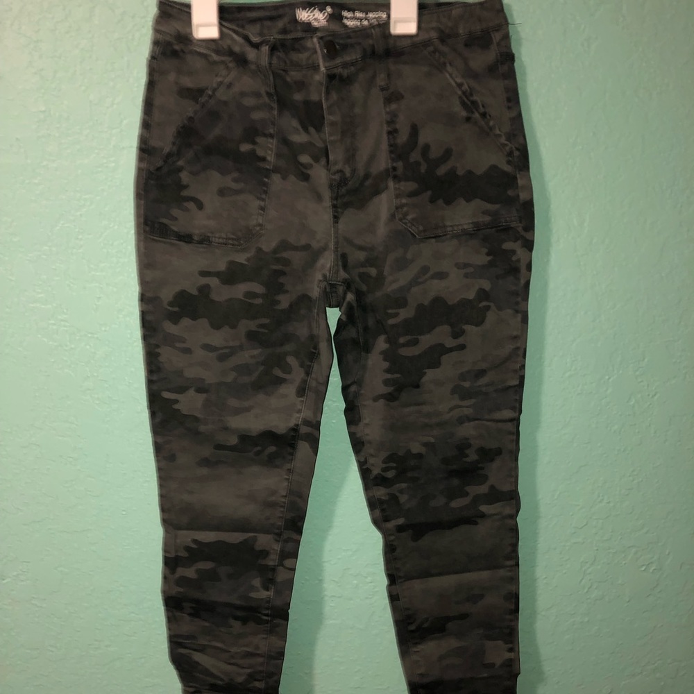 Camo jeans